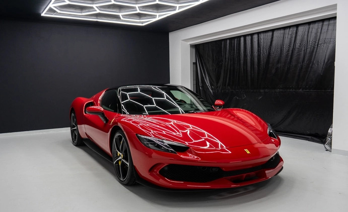Ferrari 296 GTB cena 1690000 przebieg: 1100, rok produkcji 2022 z Szczytno małe 67